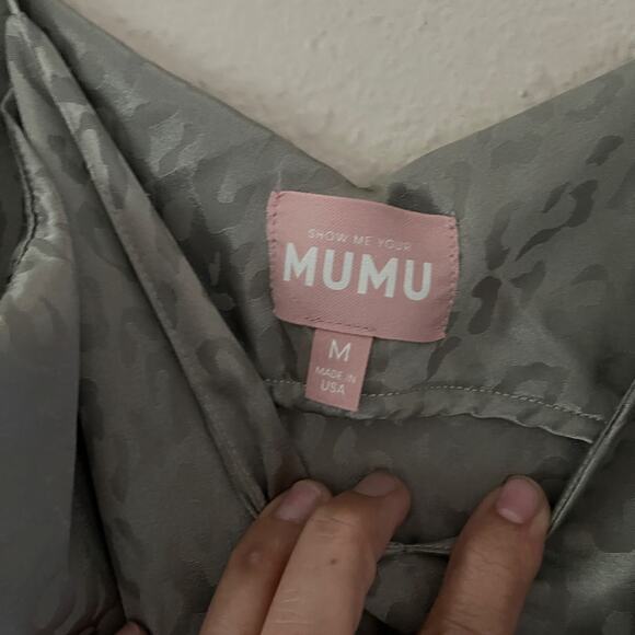 Show me your Mumu Zio Dress sage cheetah midi dress - Picture 5 of 8